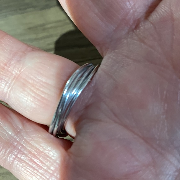 Beautiful ring size 6* - Picture 7 of 7